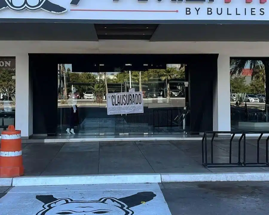 Gimnasio clausurado en Los Mochis.