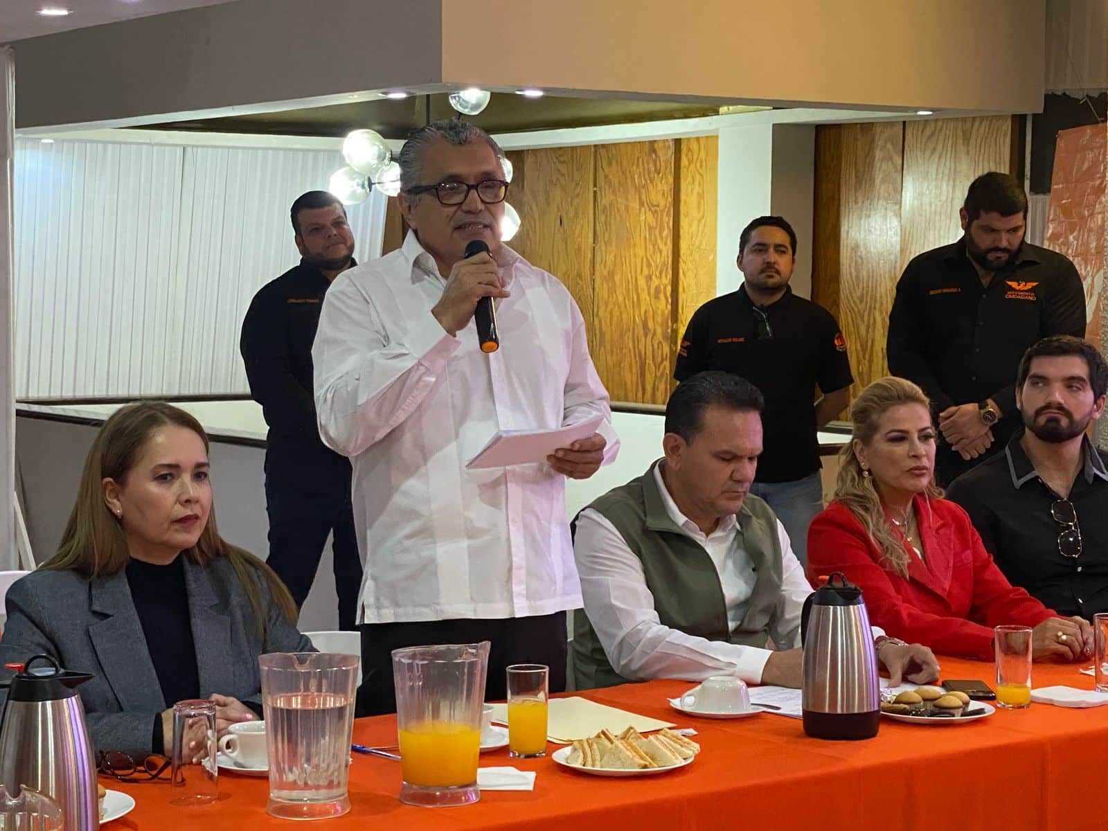 Toma de protesta de Gregorio Hernández como nuevo coordinador estatal de regidores de Movimiento Ciudadano.
