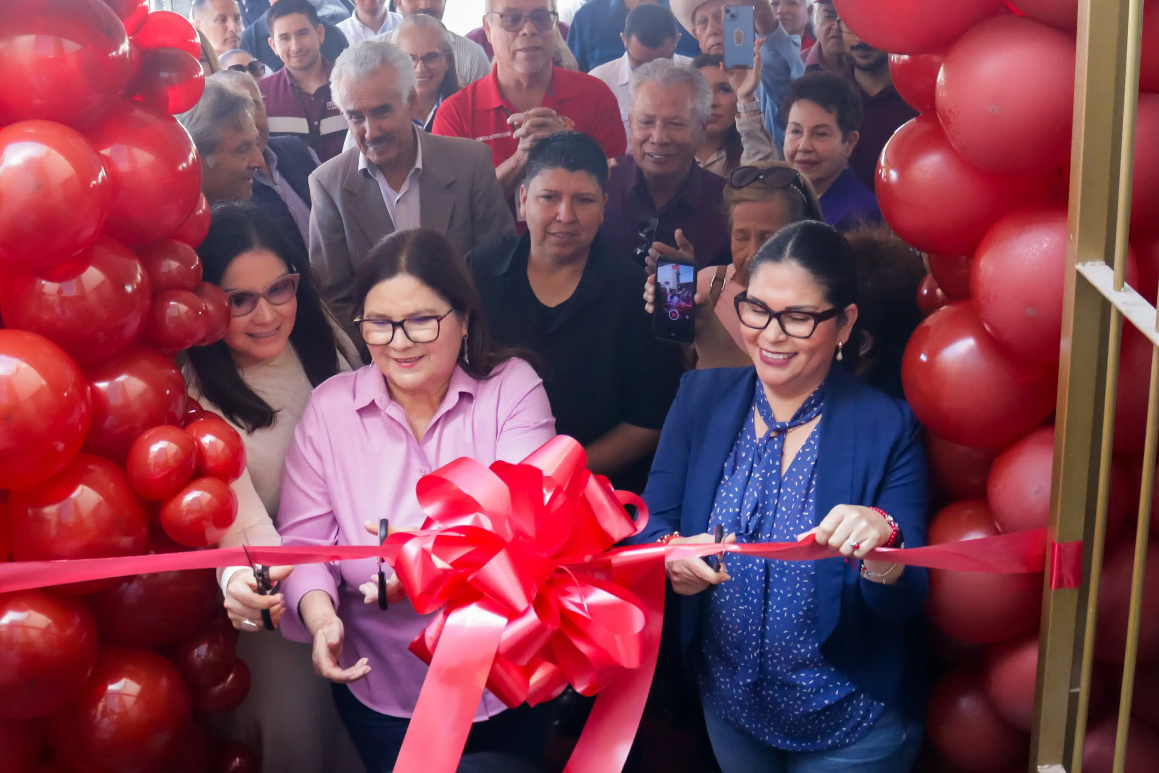 Inauguraciónde oficinas de gestoría de senadora Imelda Castro y diputados Juana Minerva y César Ismael