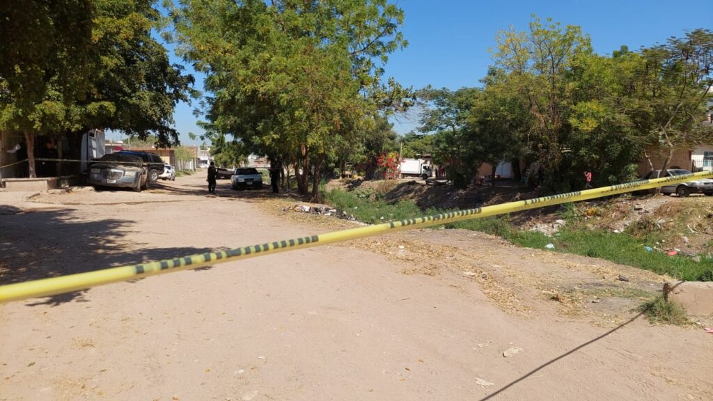 Localizan cuerpo persona sin vida y carbonizado en la colonia Amistad en Culiacán