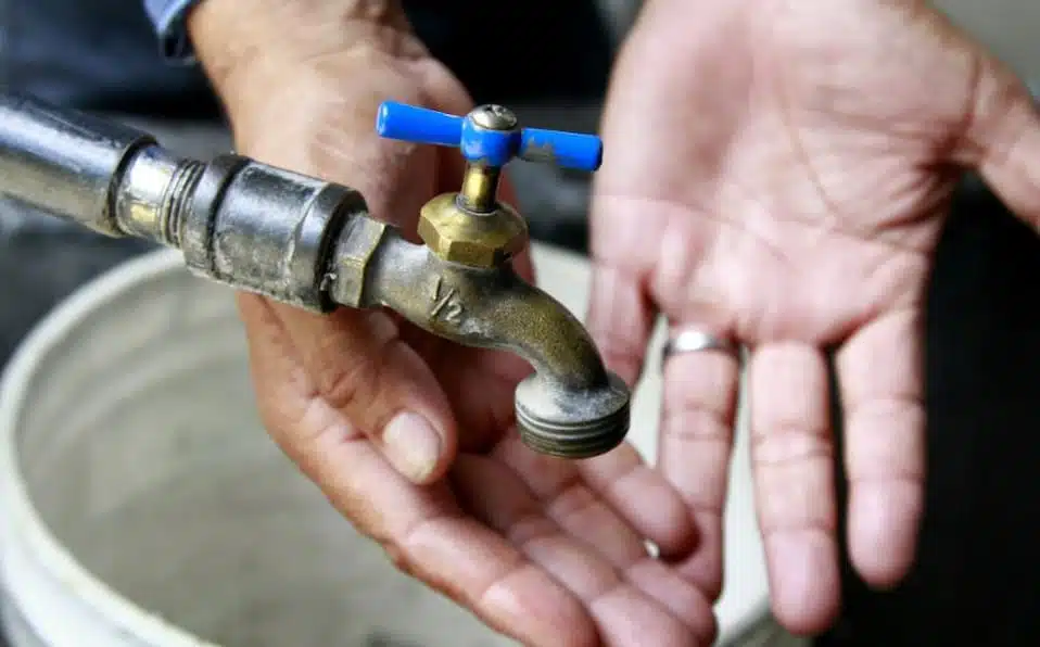 Falta de agua en llave