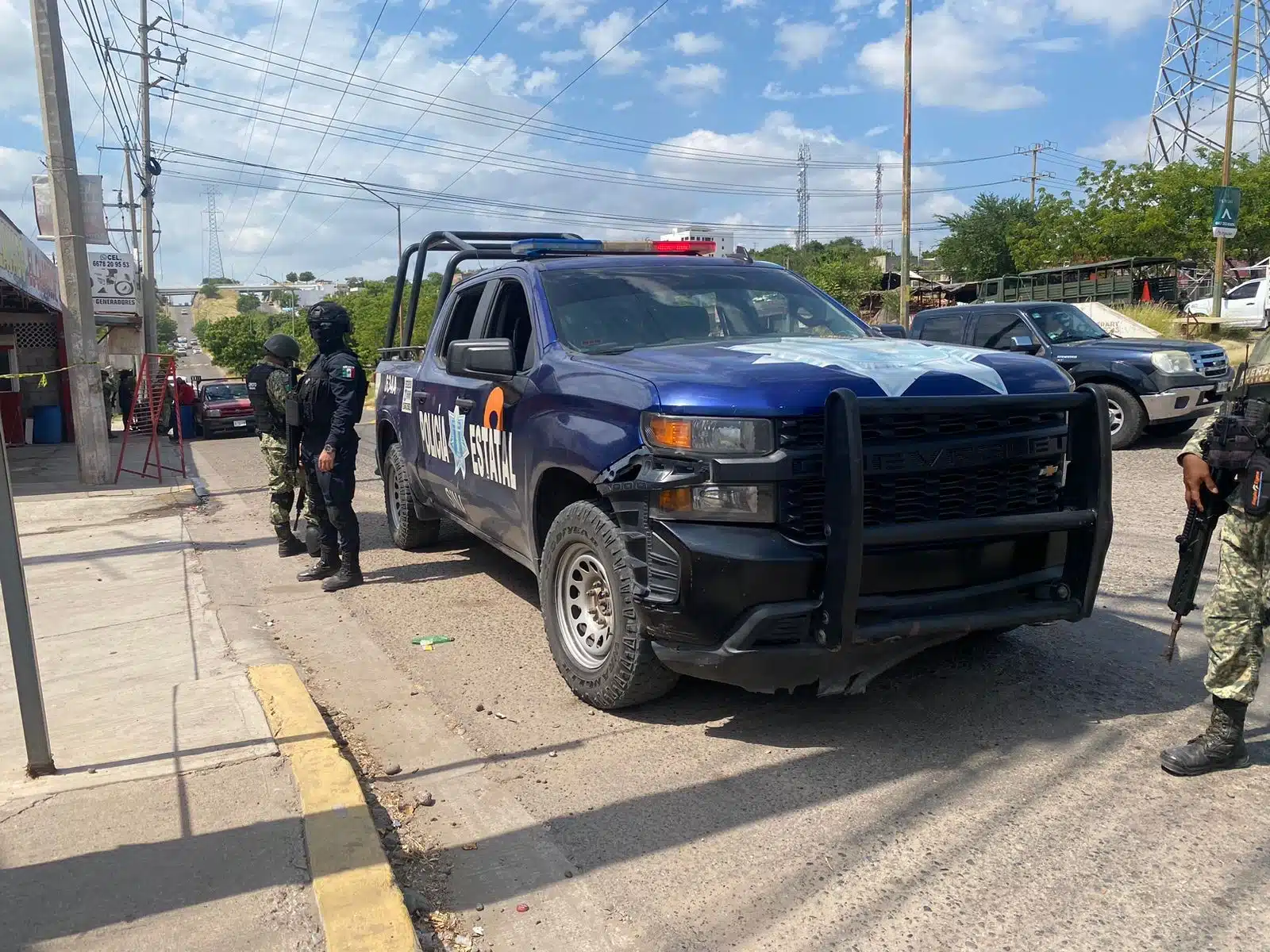 Elementos de la Policía Estatal en Sinaloa