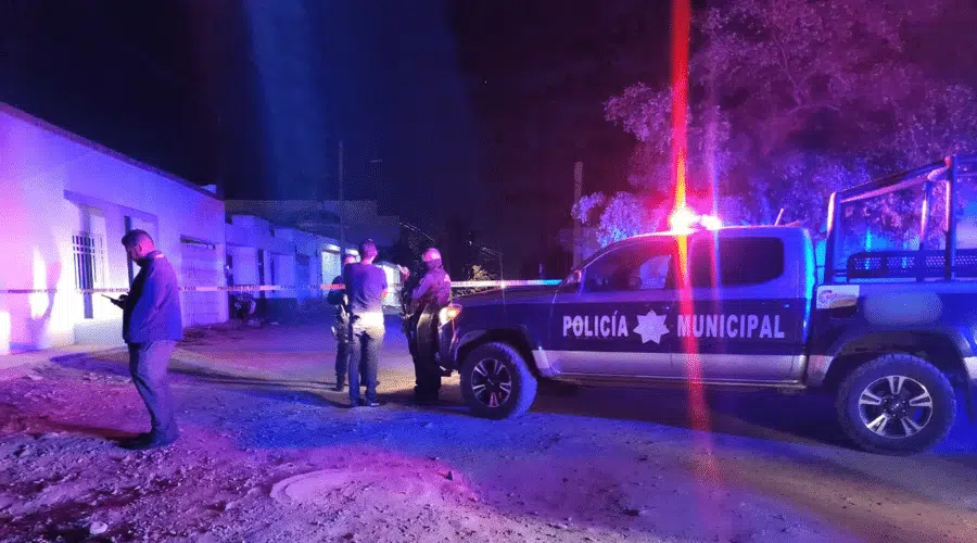 Patrulla de la Policía Municipal de noche en Culiacán