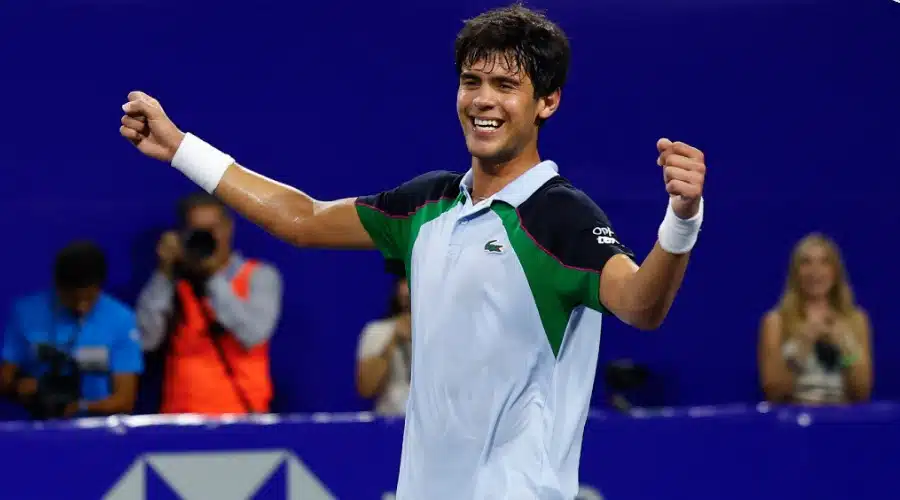 Rodrigo Pacheco celebra en Abierto Mexicano de Tenis en Acapulco