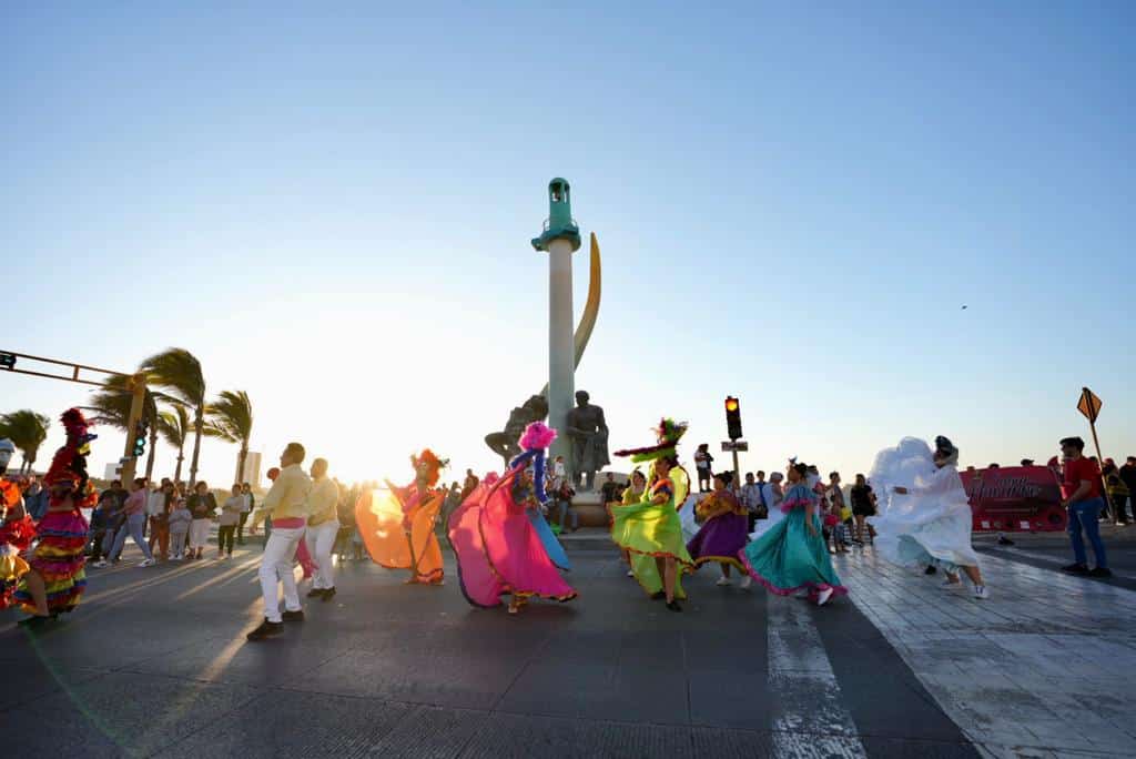 Se-lucen-aspirantes-a-reinados-del-Carnaval-de-Mazatlan-2023-2