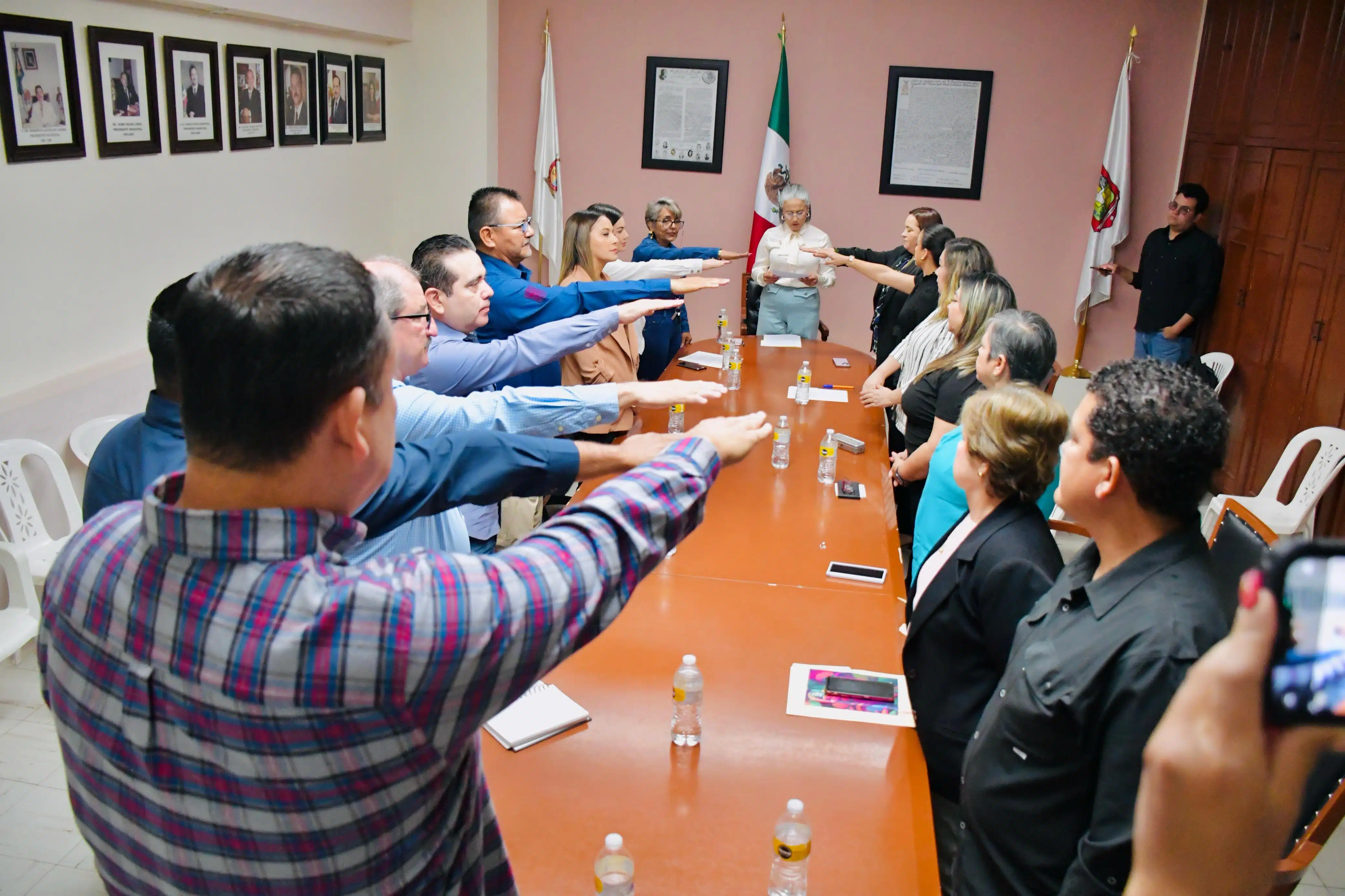 Toma protesta a la Junta Directiva del Sistema DIF Salvador Alvarado