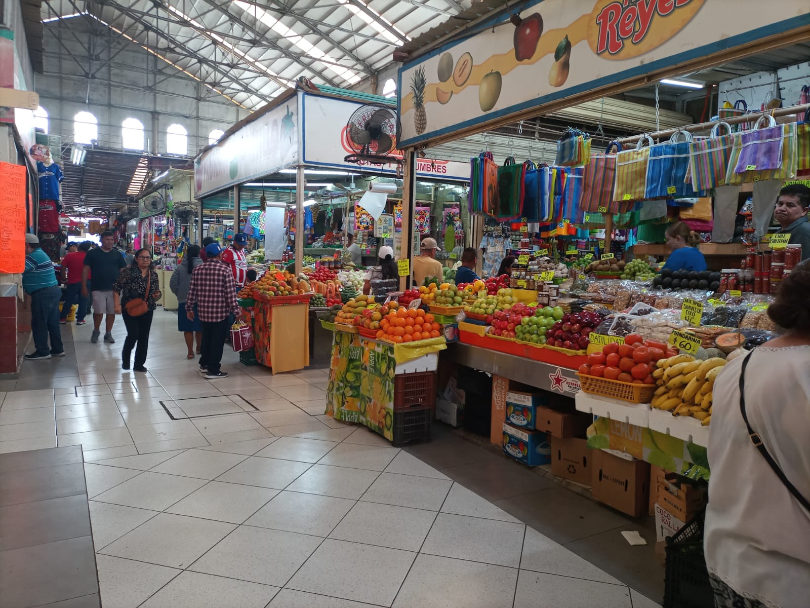 Mercado José María Pino Suárez en Mazatlán