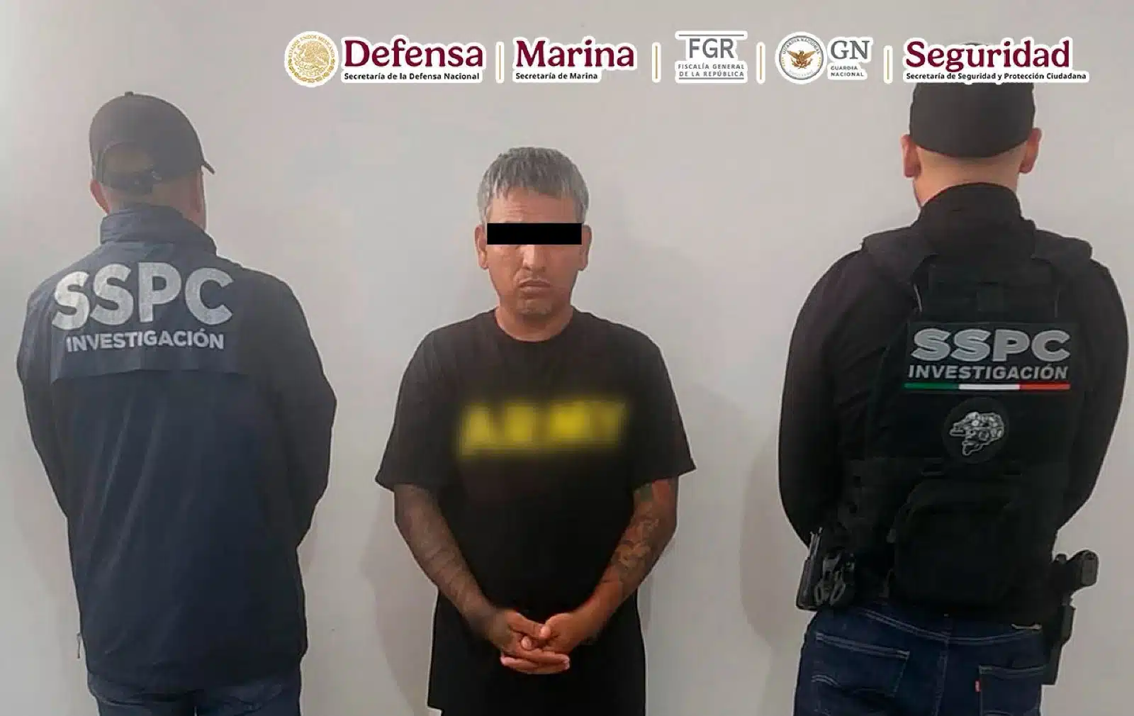 Fotografía compartida por las autoridades tras la detención de Rogelio, en Mazatlán