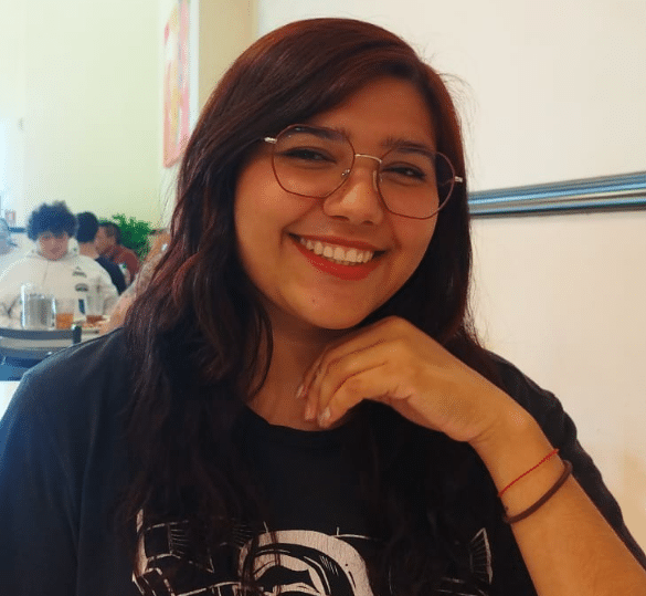 Fotografía de perfil de Yaquelin Serrano