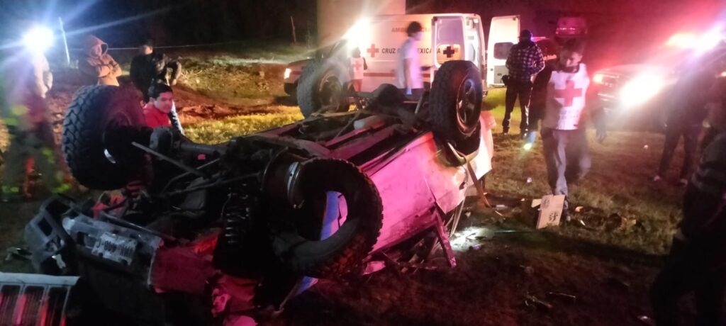 Accidente tipo volcadura en Guasave