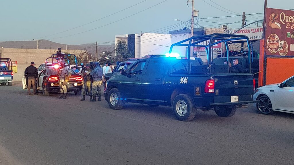 Policías en zona donde asesinaron a hombre en Culiacán