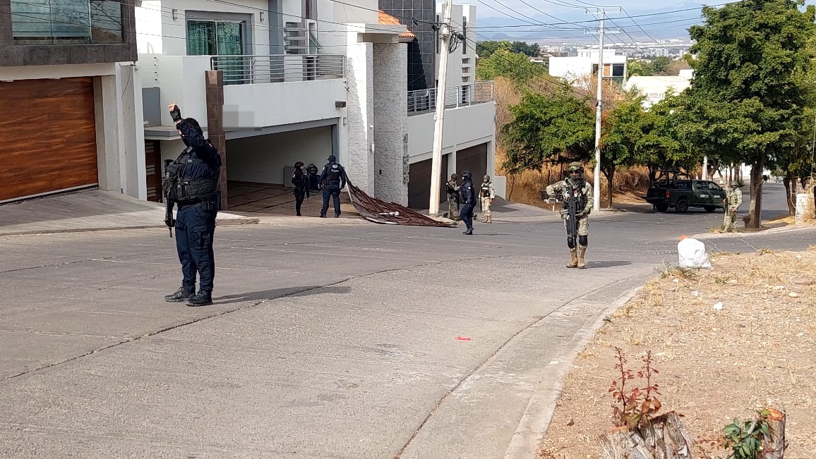 Elementos del Ejército Mexicano en domicilio atacado a balazos