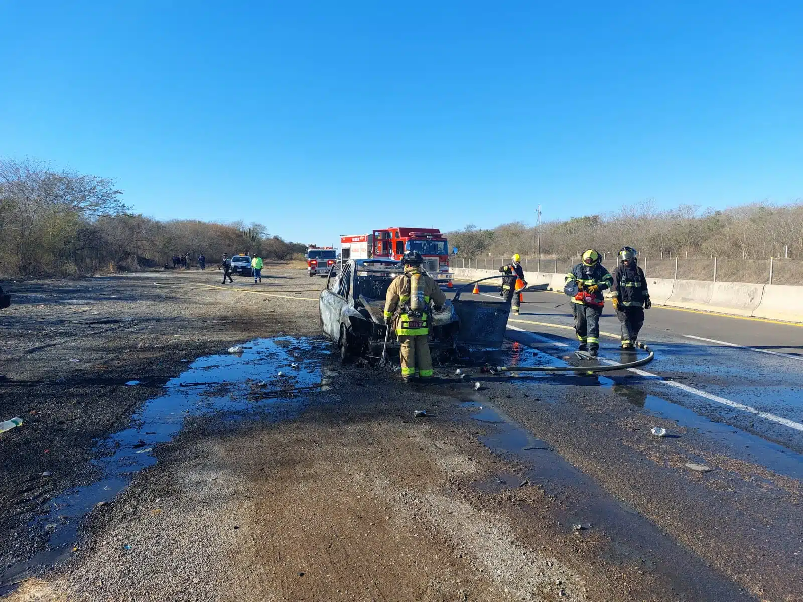 auto incendiado