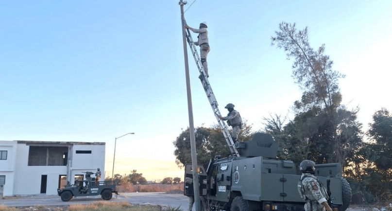 Ejército Mexicano retira cámara de vigilancia de la vía pública
