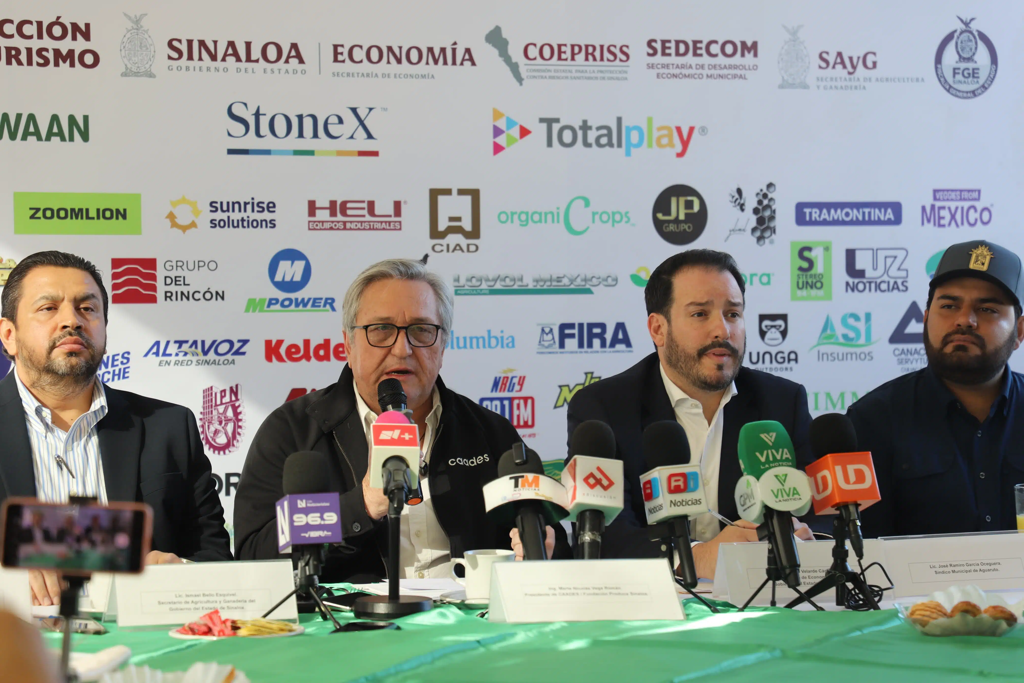 conferencia de prensa expoagro