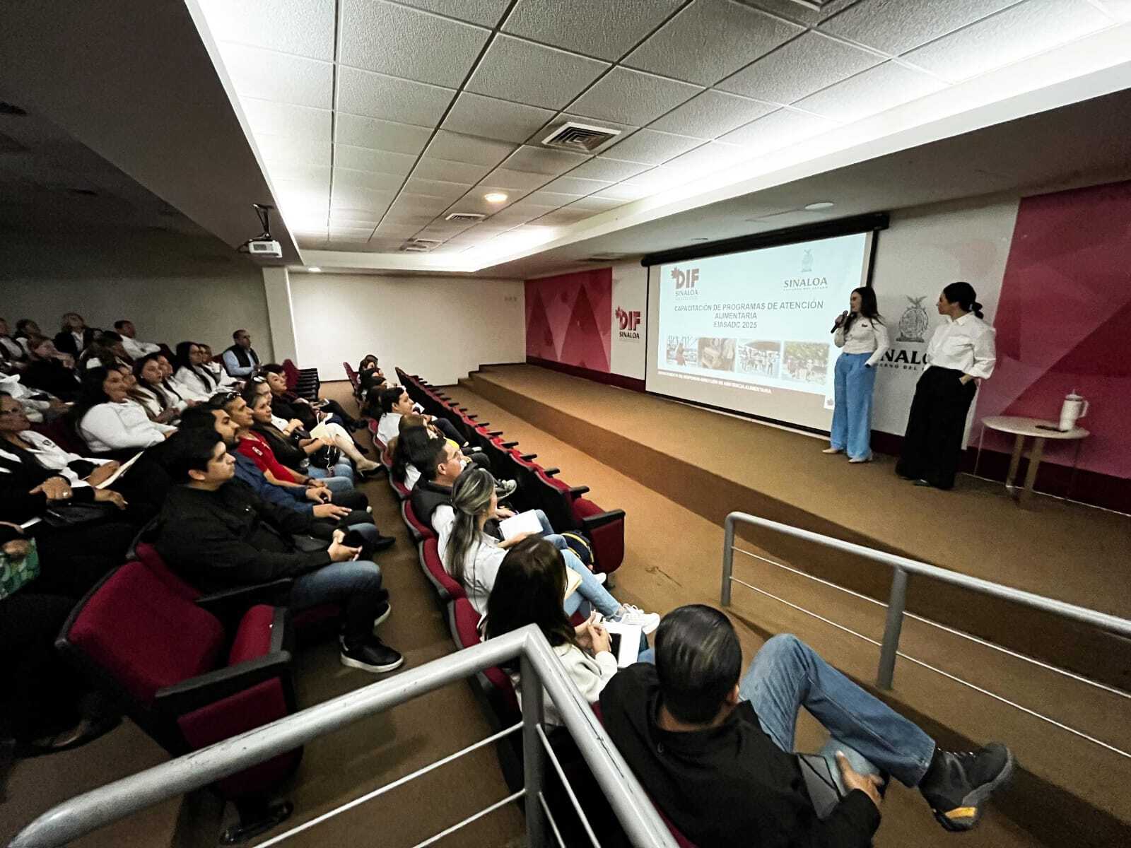 Renovación de capacitación para los apoyos DIF