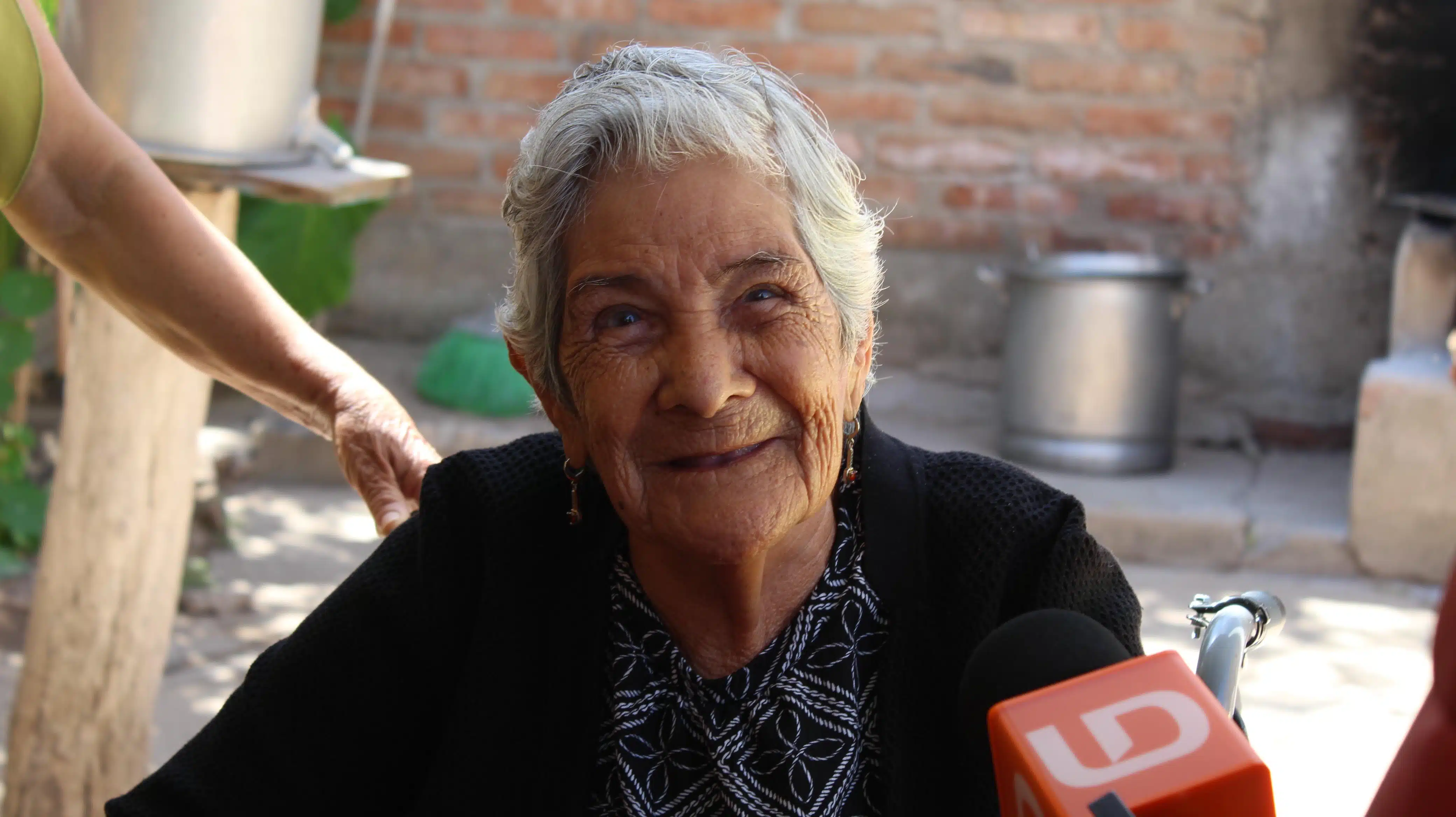 Entrevista de Línea Directa a Doña Rosenda en Guasave