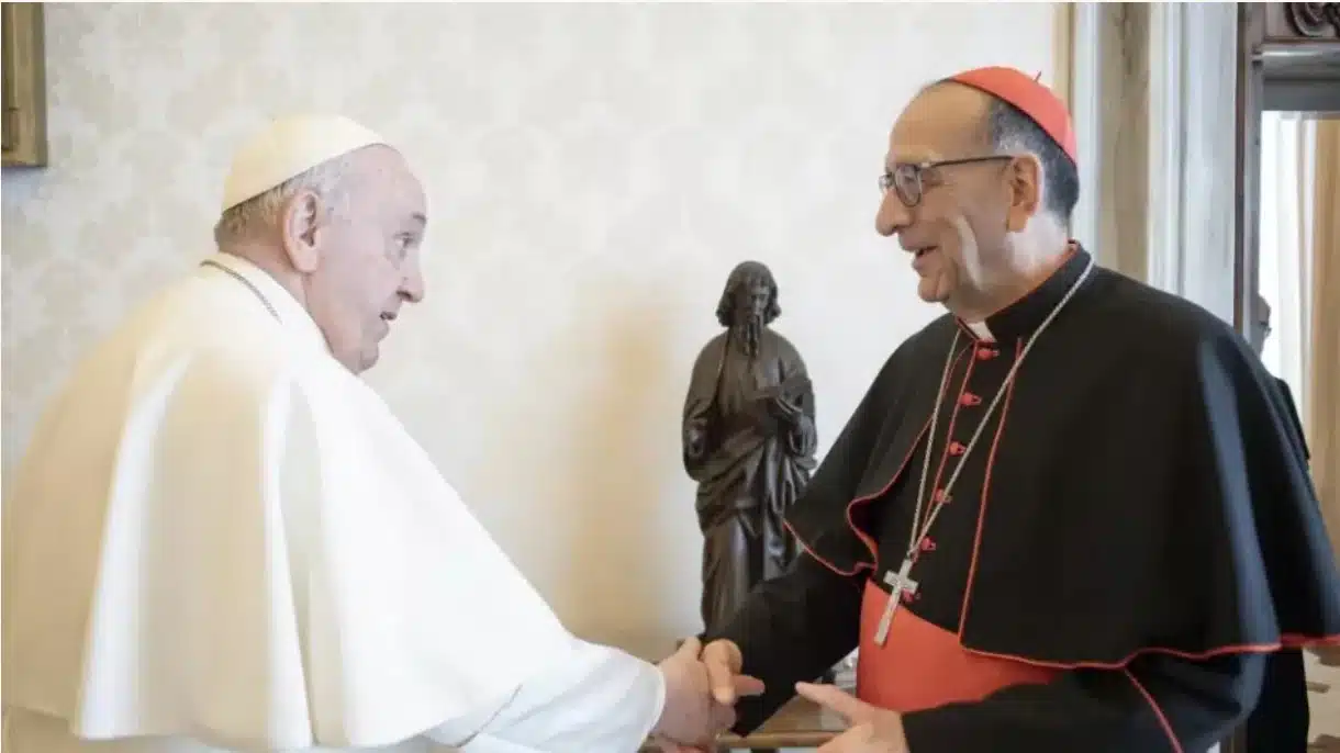 Papa Francisco con el Cardenal Omella