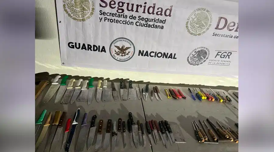 Celulares y armas blancas decomisados en penal de Culiacán