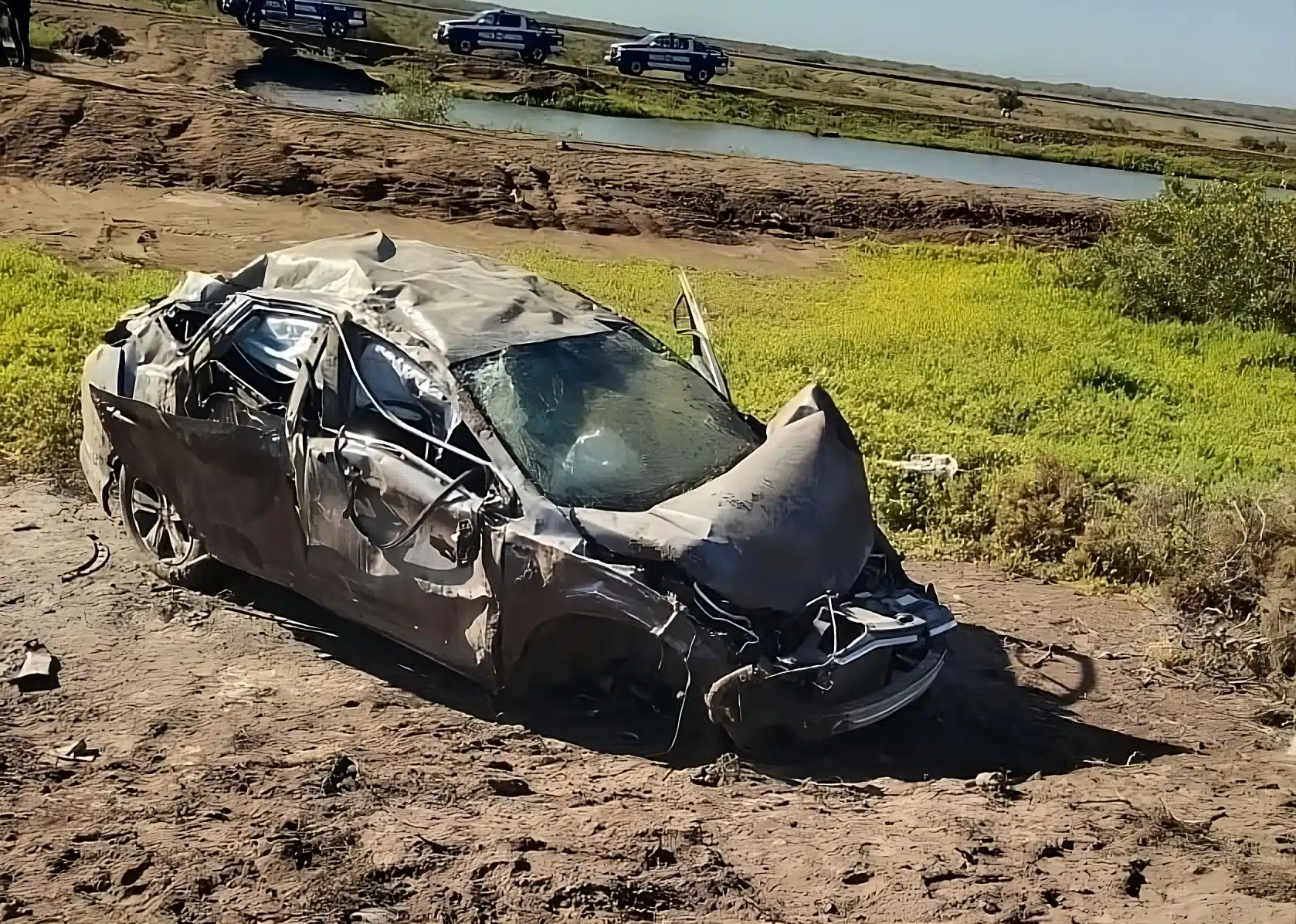 Visual de la volcadura, ocurrida en Guasave, Sin