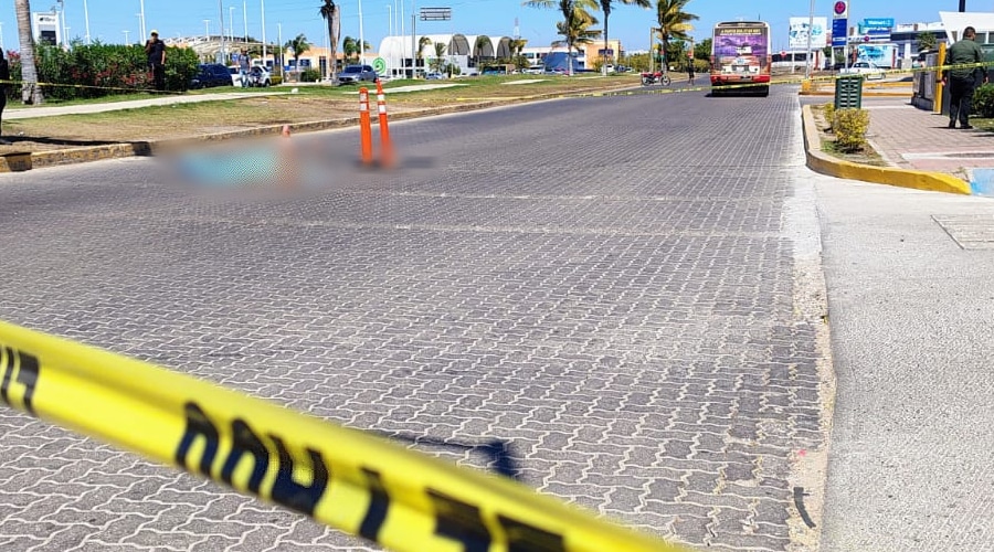 Foto del lamentable incidente en donde la mujer perdió la vida por un accidente en Mazatlán
