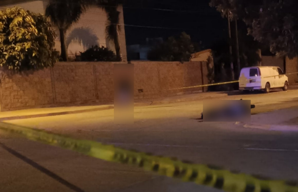 Asesinan a dos motociclistas en ataque armado frente al panteón municipal de Guamúchil