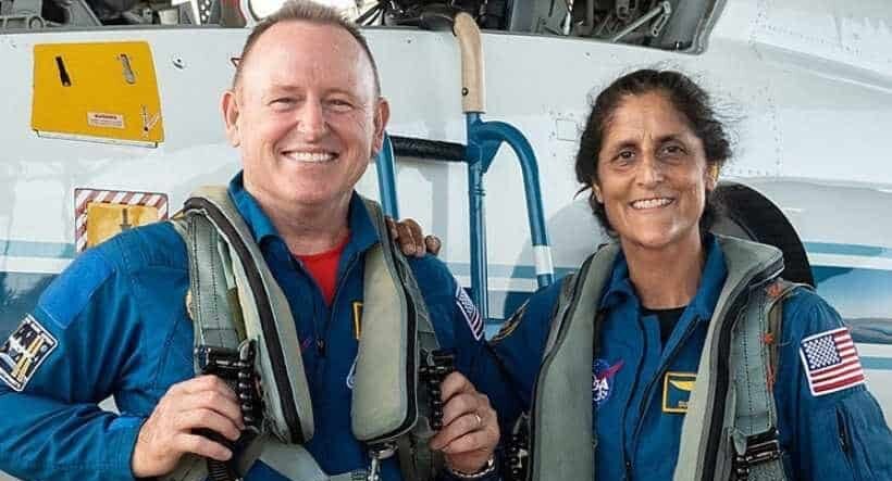 Astronautas regresan a la Tierra tras nueve meses