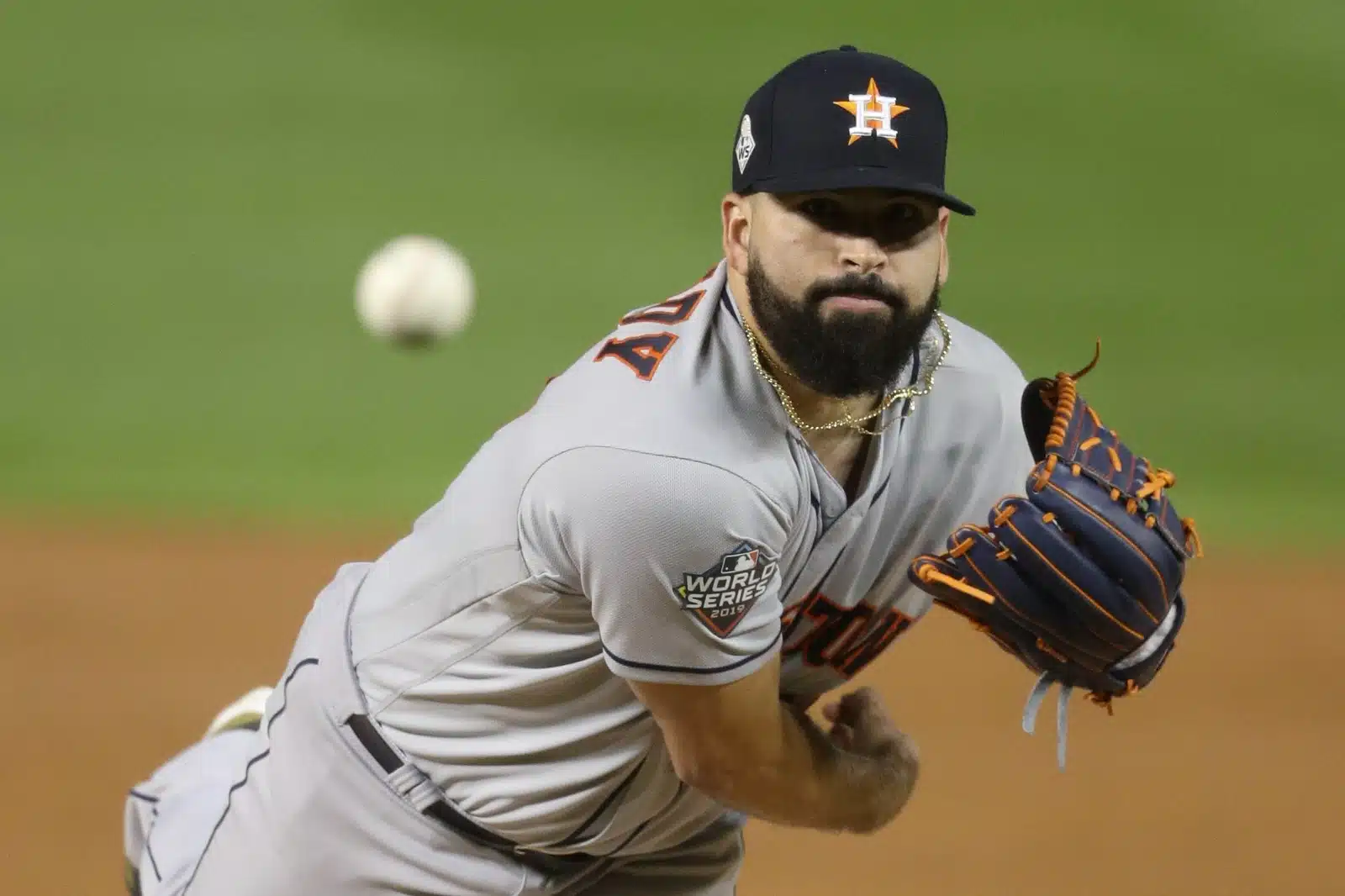 Astros de Houston al sinaloense José Urquidy