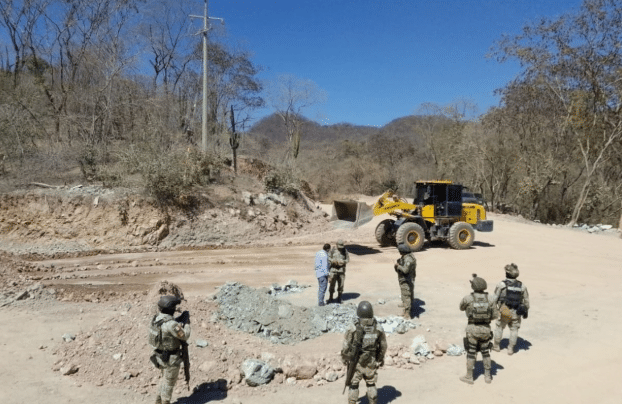 Ejército inhabilita una pista aérea clandestina ubicada en el pueblo de Mataderos, Rosario