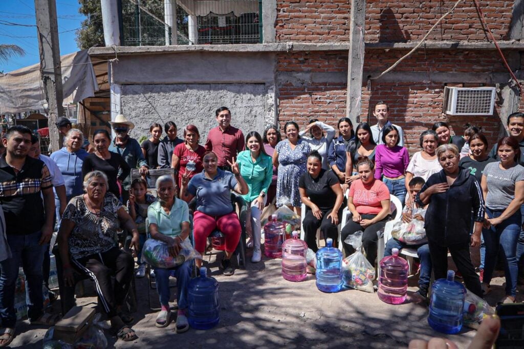 apoyos a comunidades de parte de DIF Culiacán