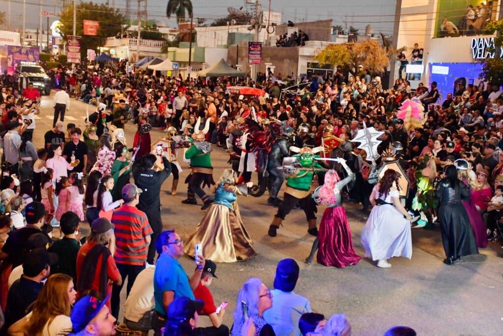 Desfile de carros alegóricos del Carnaval Guamúchil