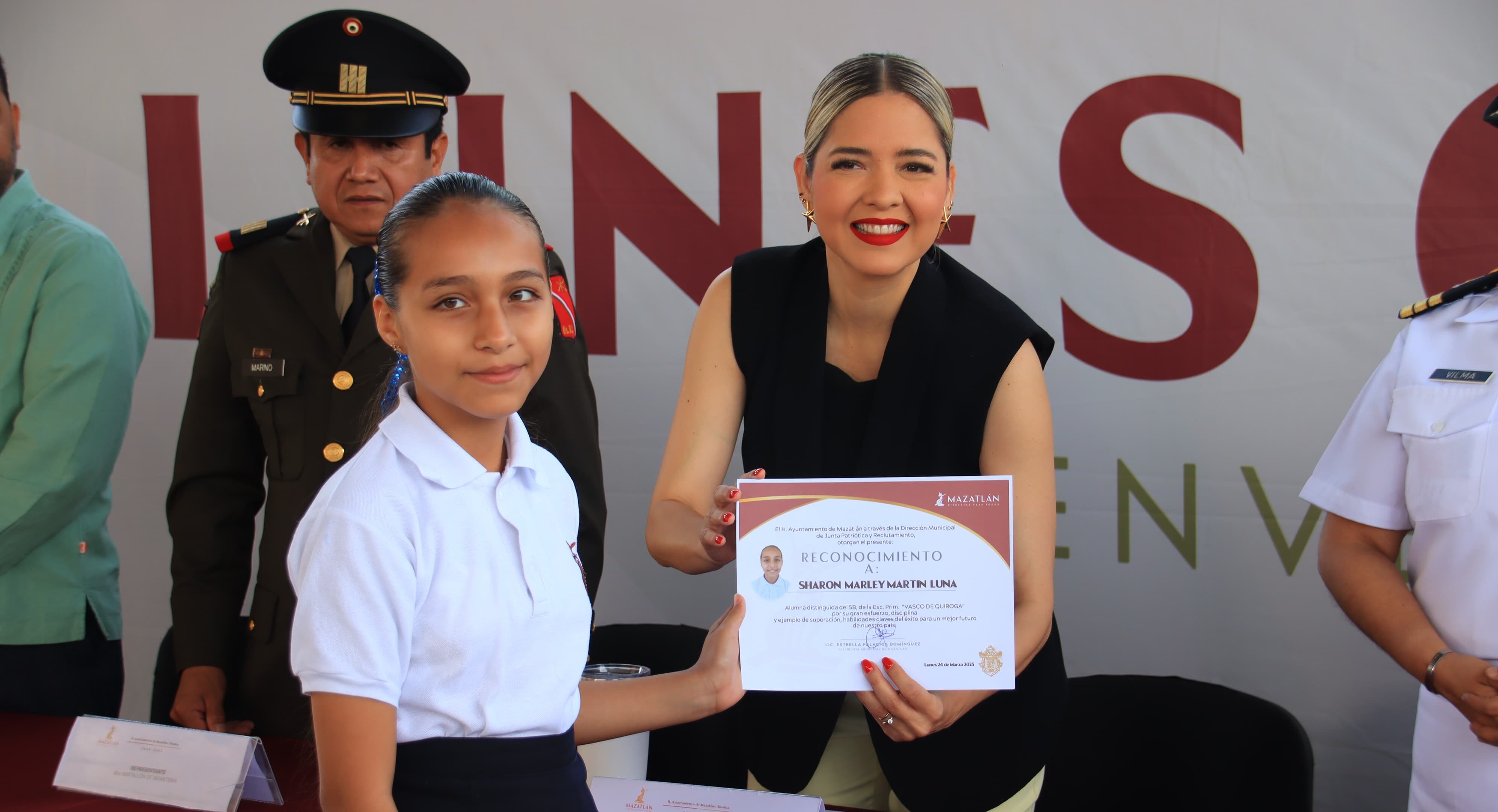 Destacan compromiso de la alcaldesa por la educación y bienestar