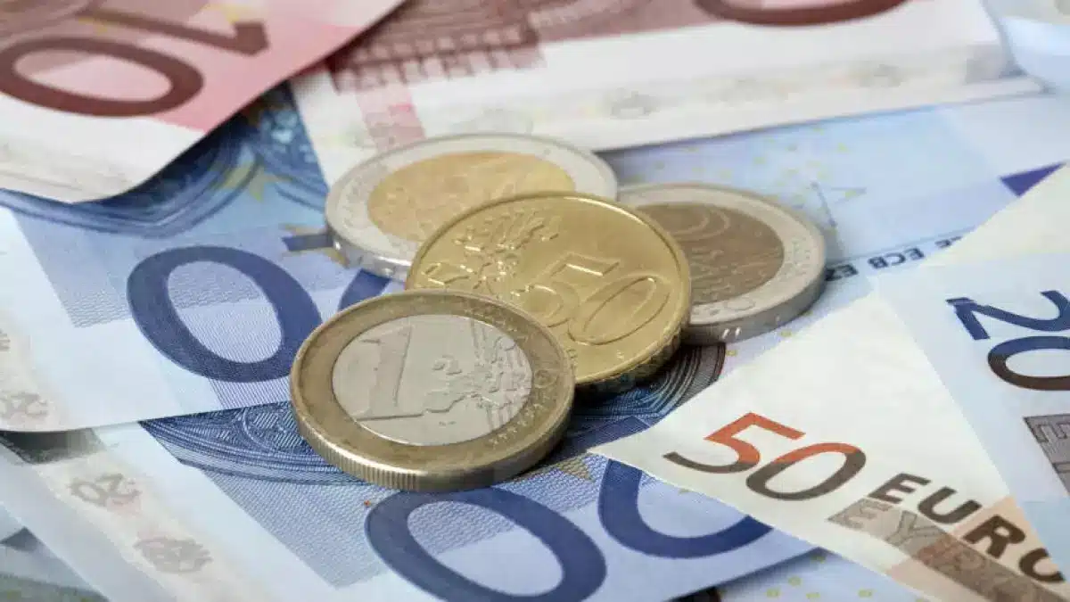 El euro sigue firme frente al peso mexicano