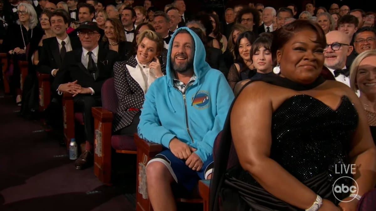 El look de Adam Sandler en los Oscar 2025, el más comentado de la noche