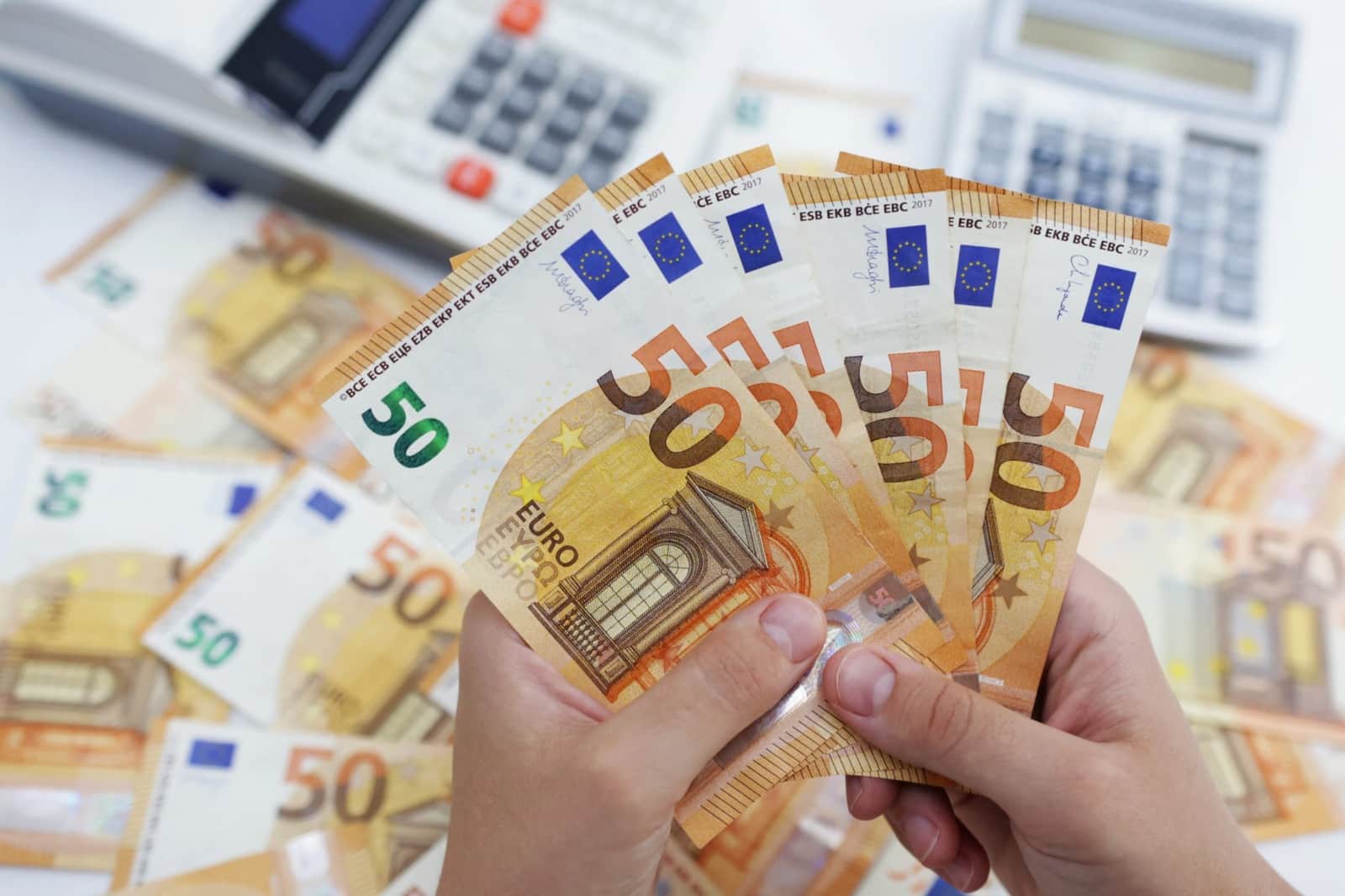 El tipo de cambio del euro se mantiene estable frente al peso mexicano