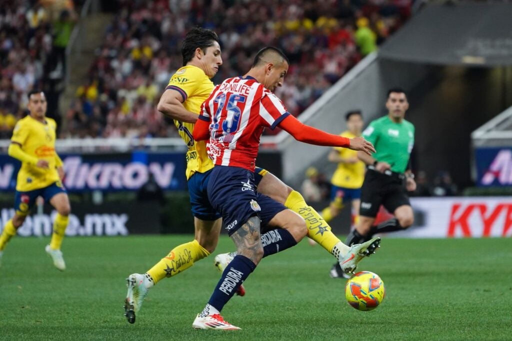 Juego entre Águilas del América y Chivas Rayadas de Guadalajara 