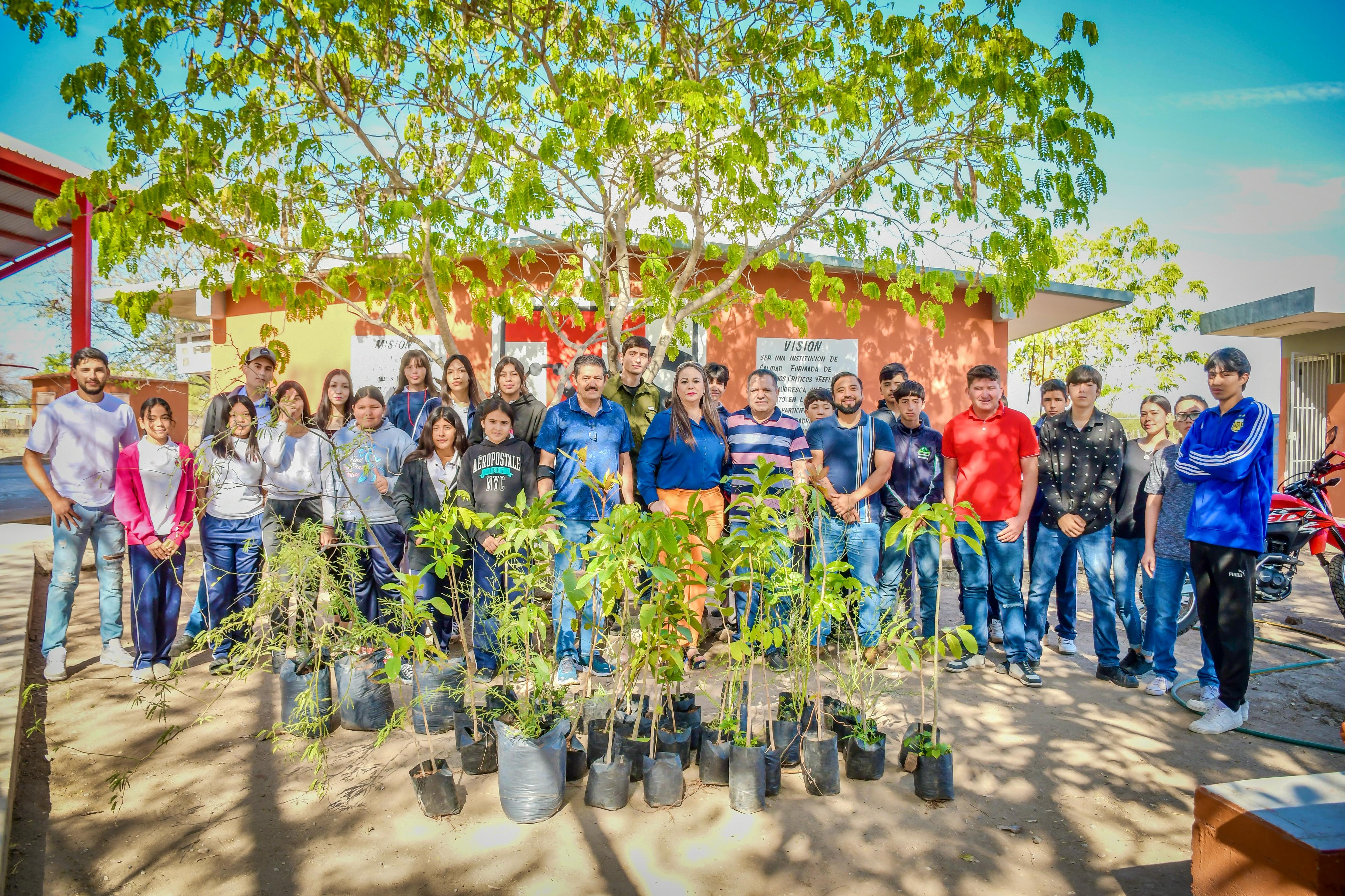 Estudiantes y comunidad impulsan la reforestación de La Ciénega de Casal en Salvador Alvarado