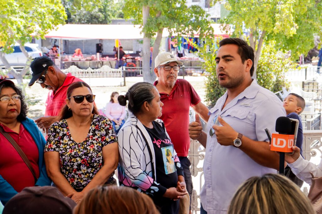 Habitantes de Topolobampo se manifiestan ante la falta de agua