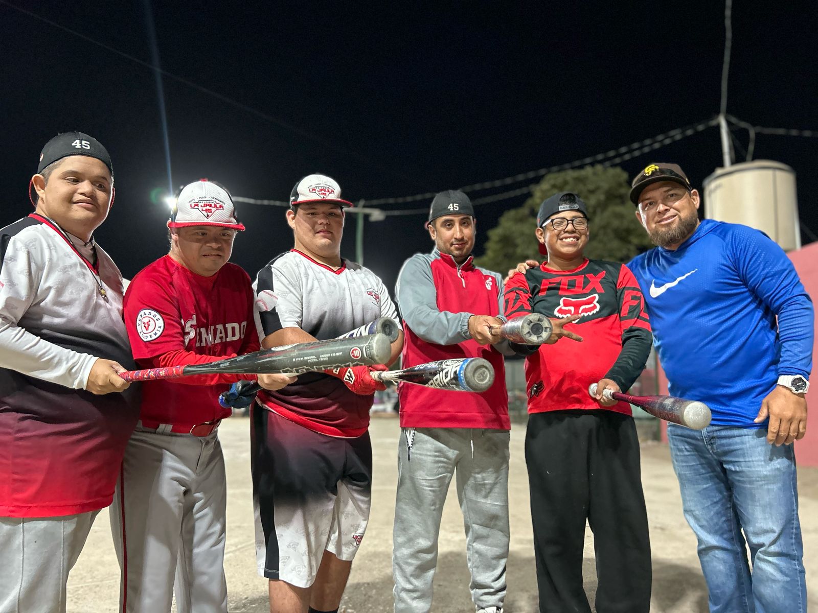 Isaac, manager que motiva a jóvenes en beisbol adaptado en Mazatlán