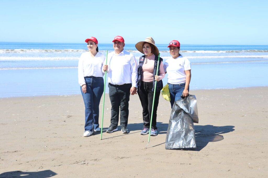 Jornada de limpieza de playas de Sebides se realizó en El Tambor, Navolato