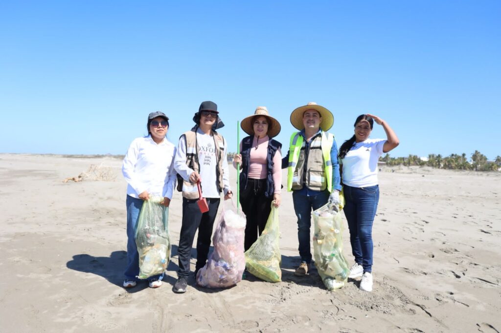 Jornada de limpieza de playas de Sebides se realizó en El Tambor, Navolato