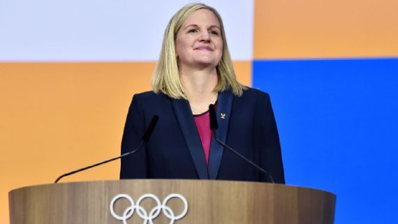 Kirsty Coventry, primera mujer en la historia en ser nombrada presidenta del Comité Olímpico Internacional (COI)