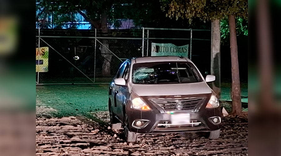 Localizan en Culiacán auto abandonado