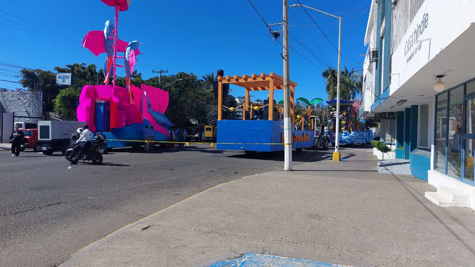 Algunos de los Carros Alegóricos listos para participar en el Carnaval Mazatlán 2025