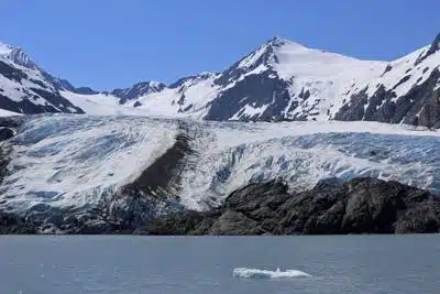 Tragedia en Alaska; avalancha sepulta a tres esquiadores