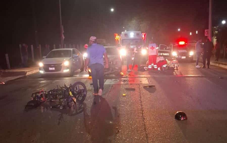 Motociclista queda inconsciente tras choque con un automóvil en Guasave