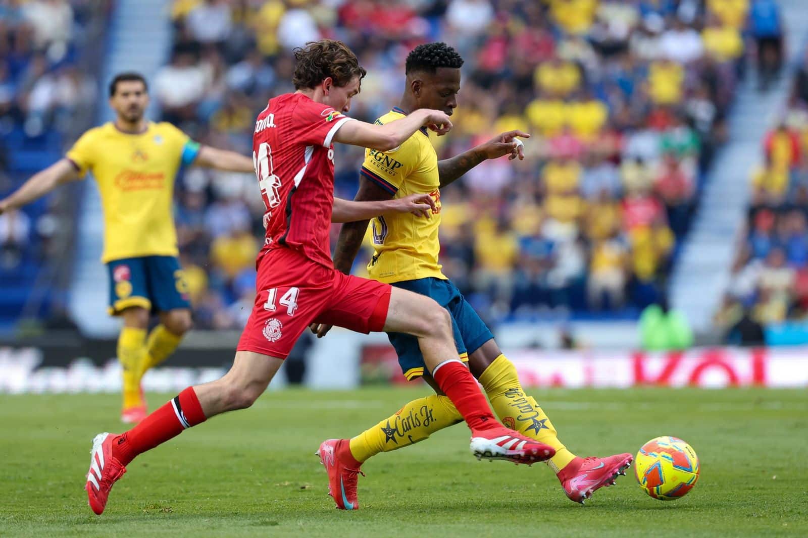 América gana en medio de polémica dentro de la Liga MX
