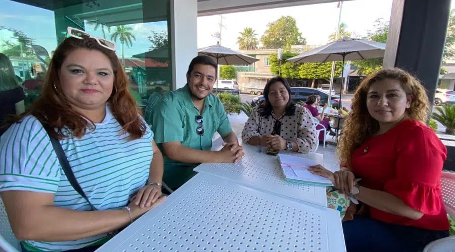 Reunión realizada en el 2024 con el entonces delegado de Vialidad y Transporte de Los Mochis, Héctor López Trevedan para establecer protocolos de actuación