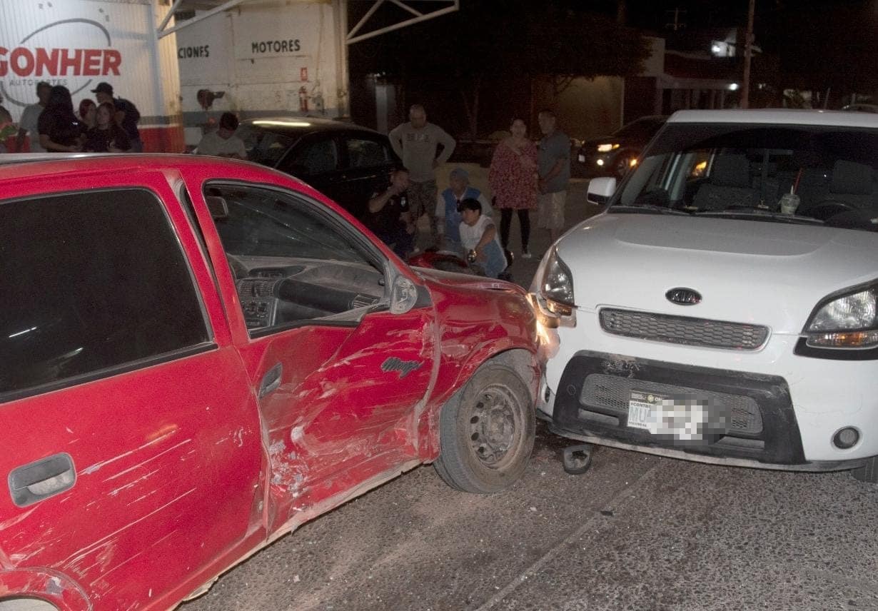 Accidente tipo carambola en Los Mochis