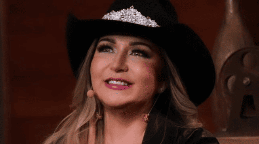 Alicia Villarreal.